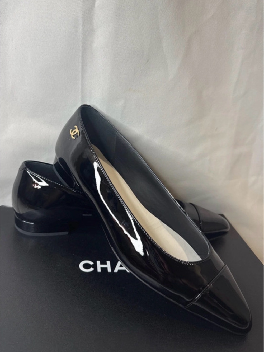 CHANEL Black Patent Leather Pointed Ballet Flats with Gold CC Accent